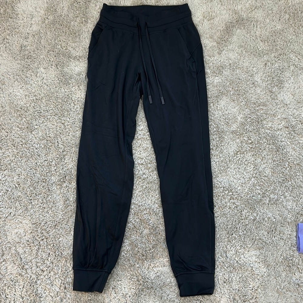 Lululemon Ready to Rulu Jogger